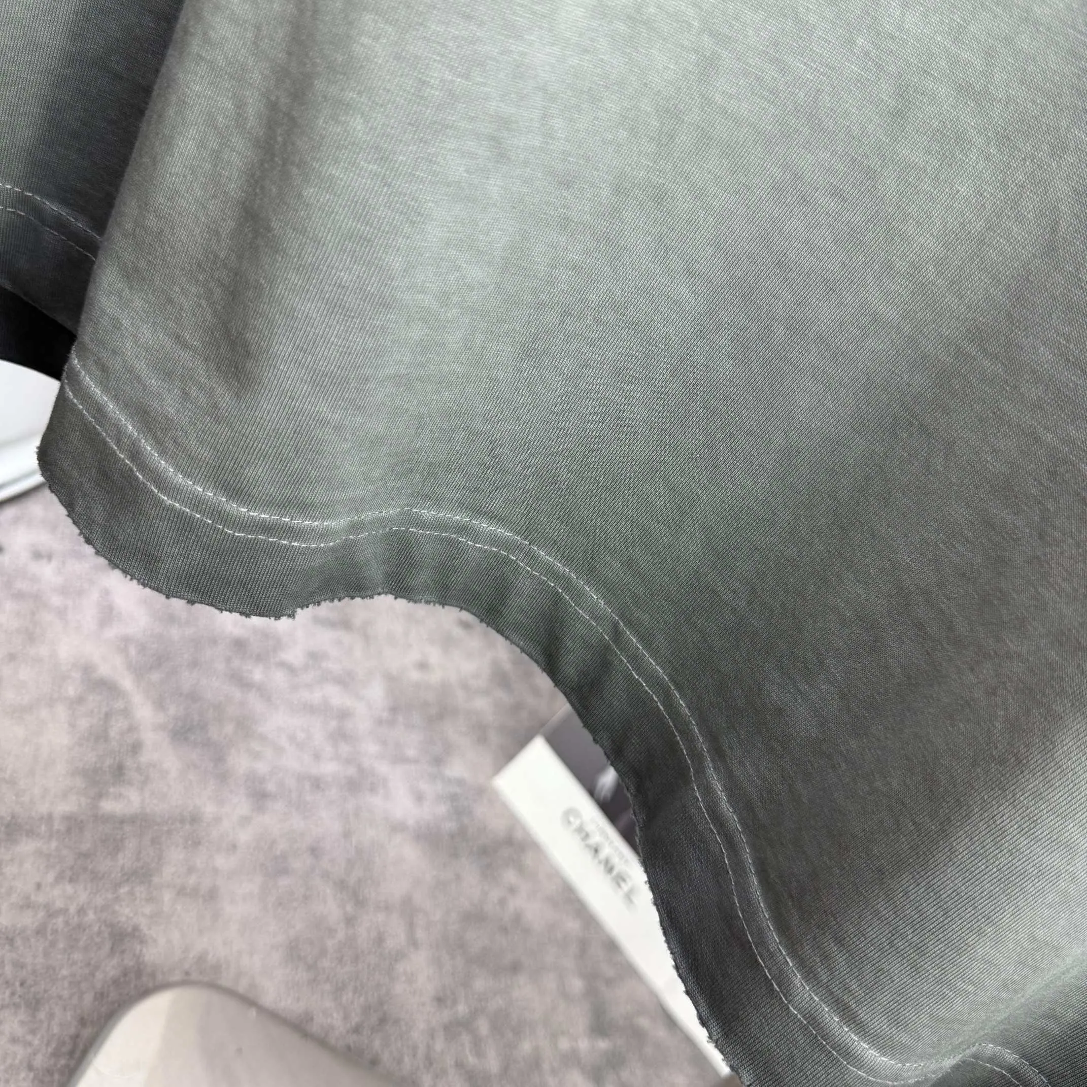 P160 Ston* islan* 石*岛 2025 autumn and winter new style, washed and worn 320g round neck short-sleeved tee, loose version for men and women, color: washed black, washed white, washed gray, washed brown gray Size: S M L XL XXL Size: S (90-130 catties) M (120-150 catties) L (140-165 catties) (160-180 catties) XXL (180-210 catties)